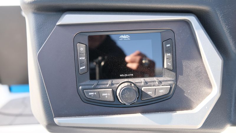 NEW 2026 AXIS A225 Image 24