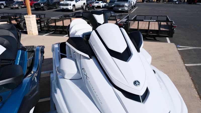 NEW 2026 YAMAHA FX CRUISER SVHO WITH AUDIO Image 4