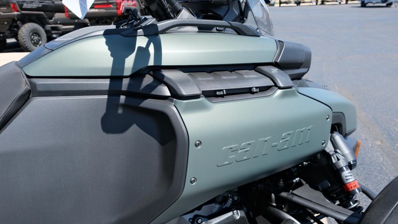 NEW 2026 CAN-AM CANYON REDROCK Image 15