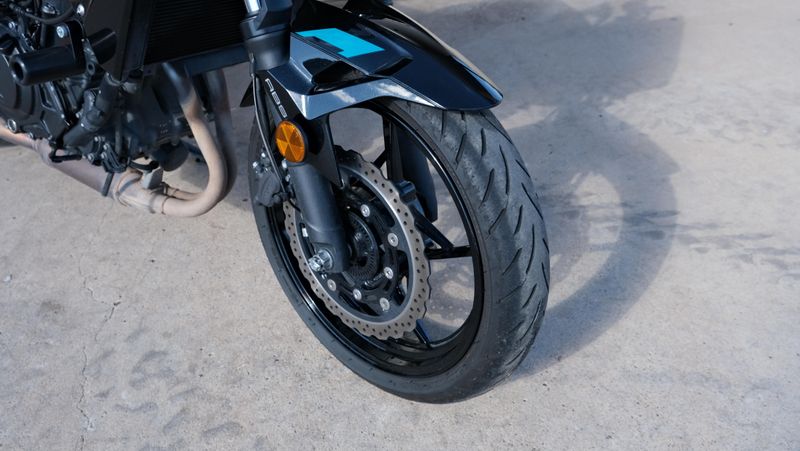 USED 2023 KAWASAKI Z400 ABS Image 11