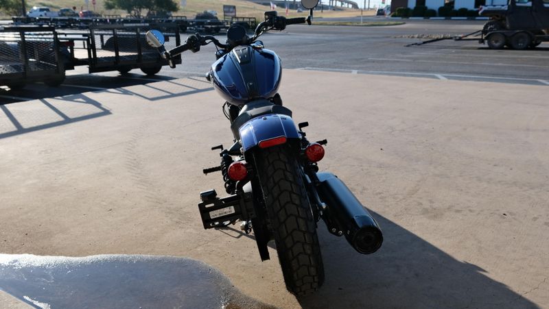 NEW 2025 INDIAN MOTORCYCLE SCOUT BOBBER LIMITED WITH TECHNOLOGY PACKAGE Image 4