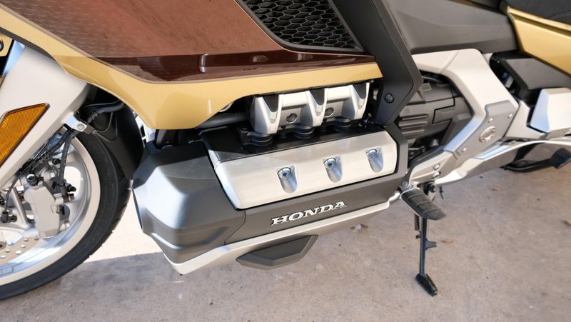 NEW 2025 HONDA GOLD WING TOUR DCT 50TH ANNIVERSARY Image 11