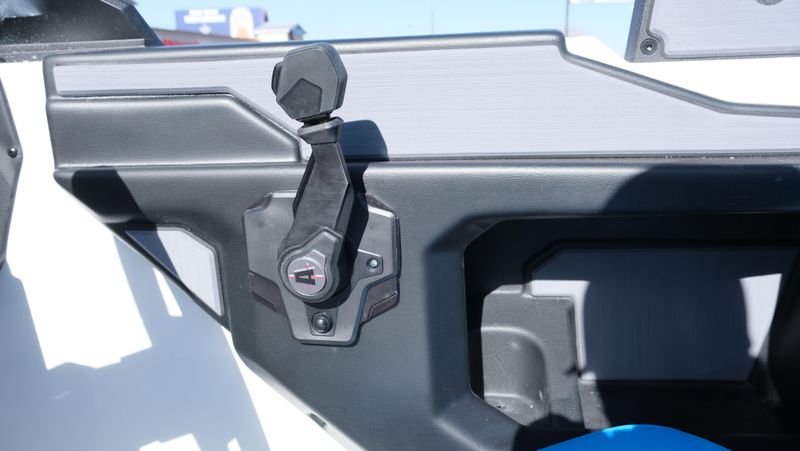 NEW 2026 AXIS A225 Image 23