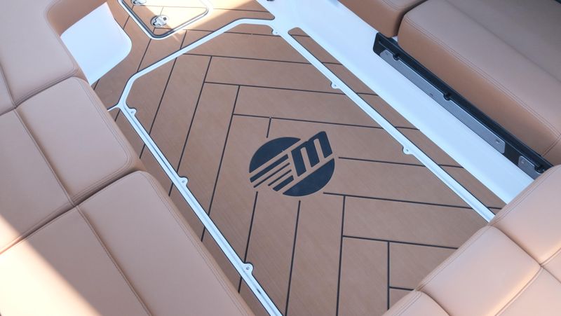 NEW 2026 MALIBU 23 LSV Image 25