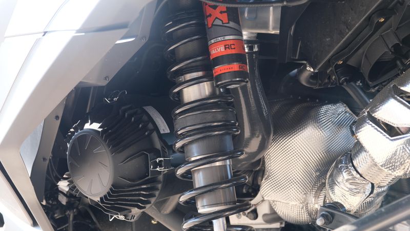 NEW 2026 CAN-AM MAVERICK R X RS WITH SMARTSHOX 999T DCT Image 17