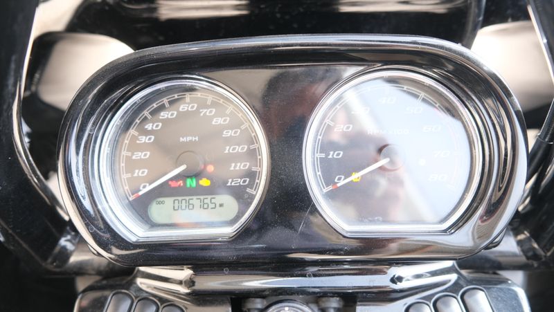 USED 2023 HARLEY ROAD GLIDE ST Image 21