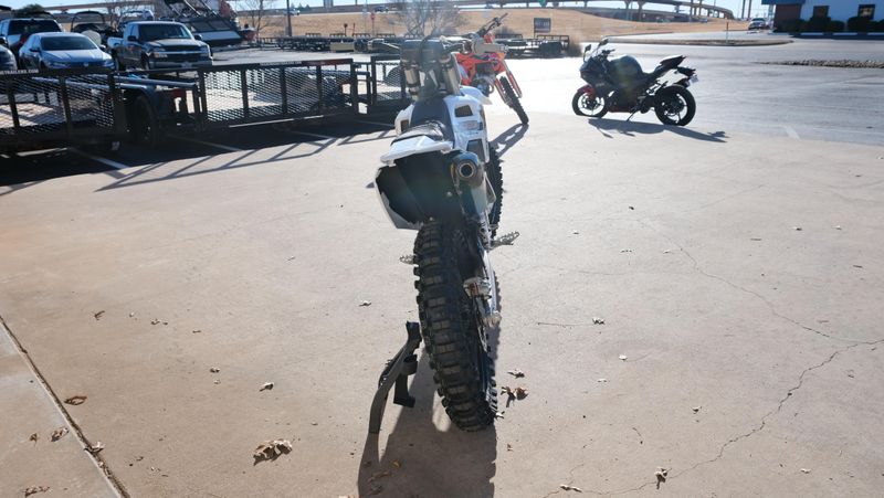 NEW 2026 HUSQVARNA FC 450 FACTORY EDITION Image 4