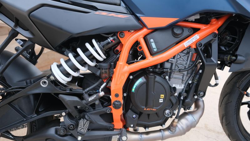 NEW 2026 KTM 390 DUKE Image 12