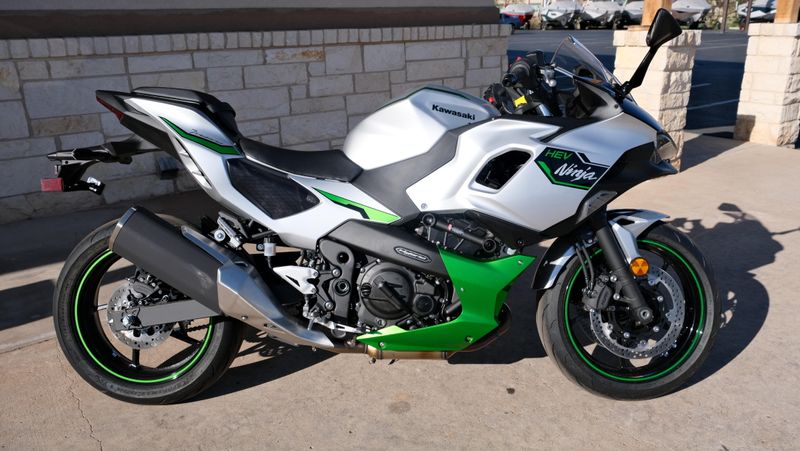 USED 2024 KAWASAKI NINJA 7 HYBRID ABS Image 2