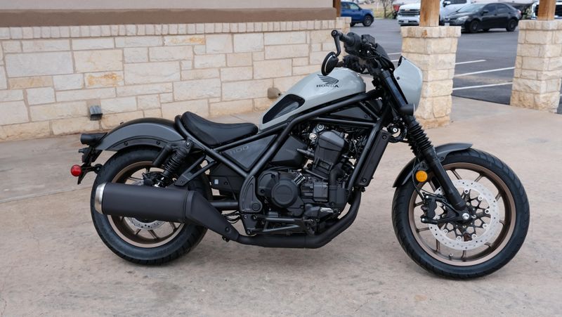 NEW 2026 HONDA REBEL 1100 DCT Image 2