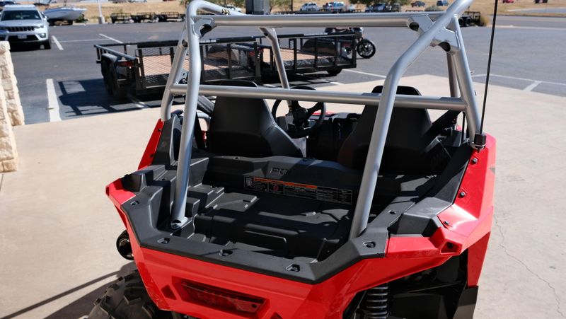 NEW 2026 POLARIS RZR 200 EFI Image 13