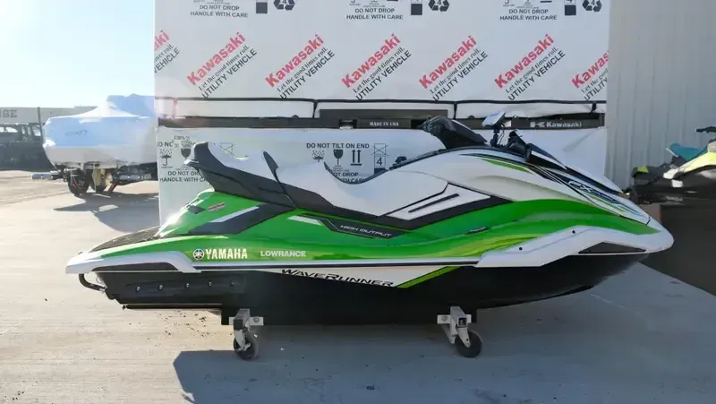 USED 2021 YAMAHA FX CRUISER HOLIME GREENWHITE Image 3