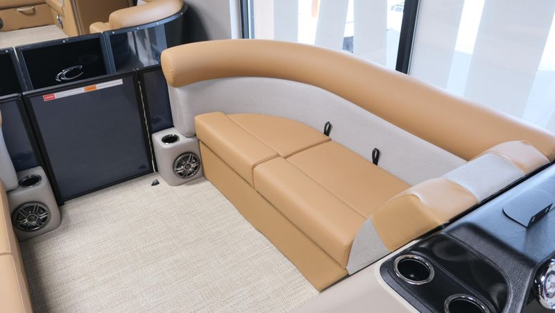 NEW 2026 CREST CONQUEST SE 200 CRUISE Image 6