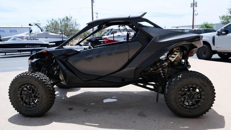 USED 2026 CAN-AM MAVERICK R X RS WITH SMART-SHOX 999T DCT Image 6