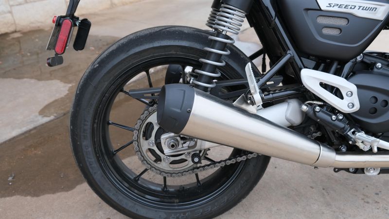 USED 2022 TRIUMPH SPEED TWIN 1200 Image 8