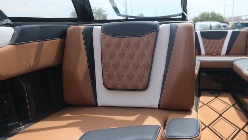 NEW 2026 MALIBU MSERIES M230 Image 26
