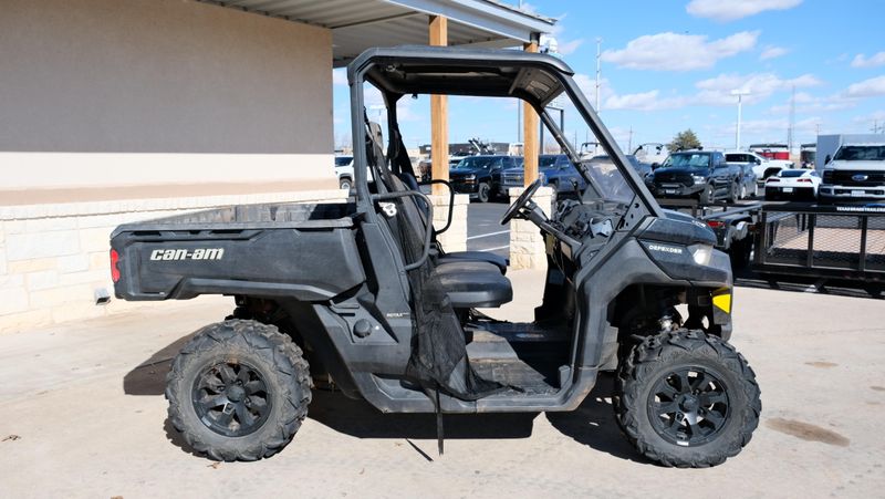 USED 2023 CAN-AM DEFENDER DPS HD9 Image 2