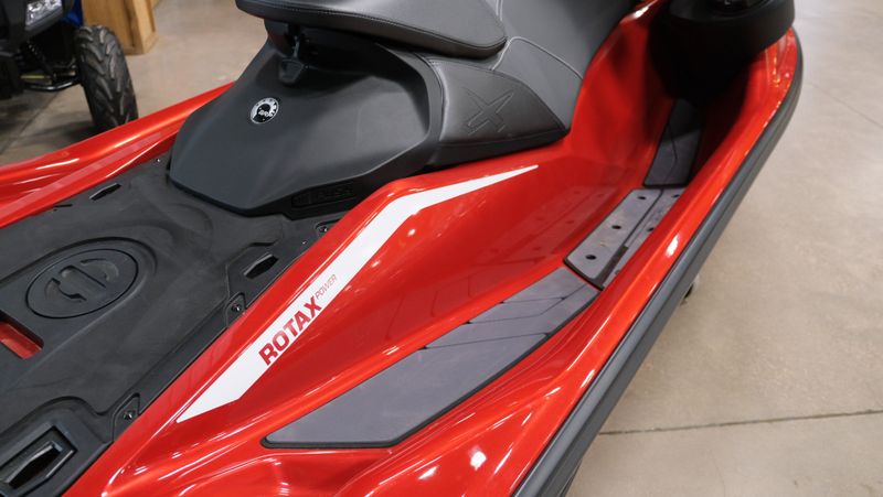 2024 SEADOO RXPX 325 WITH SOUND SYSTEM FIERY RED Image 15
