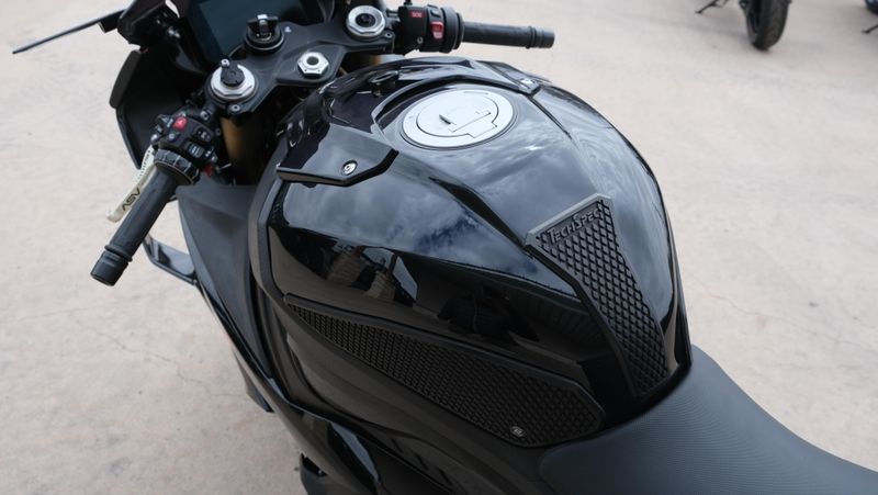 USED 2024 BMW S 1000 RR Image 18