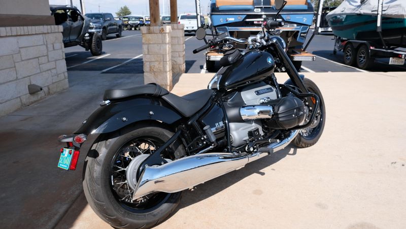 USED 2021 BMW R18 Image 3