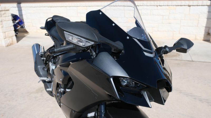USED 2025 KAWASAKI NINJA ZX10R METAL FLAT SPARK BLACK AND EBONY  in a METAL FLAT SPARK BLACK AND EBONY exterior color. Family PowerSports (877) 886-1997 familypowersports.com