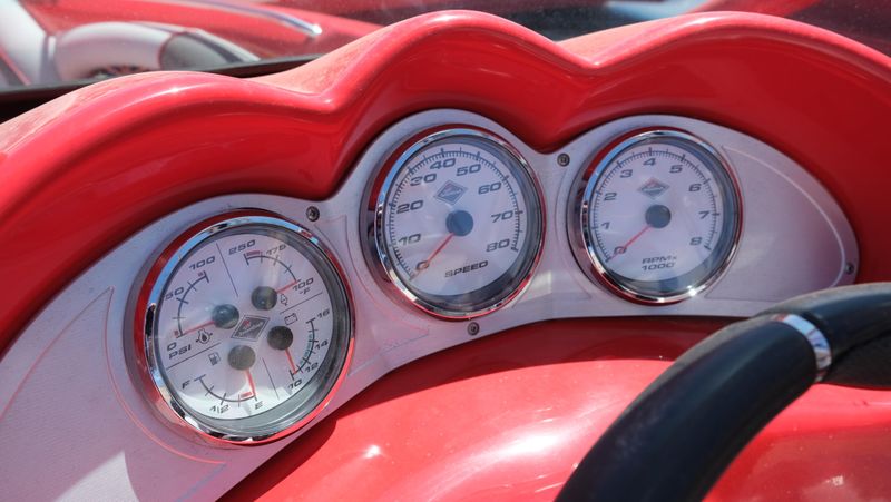 USED 2011 SANGER V 23 XTZ Image 10