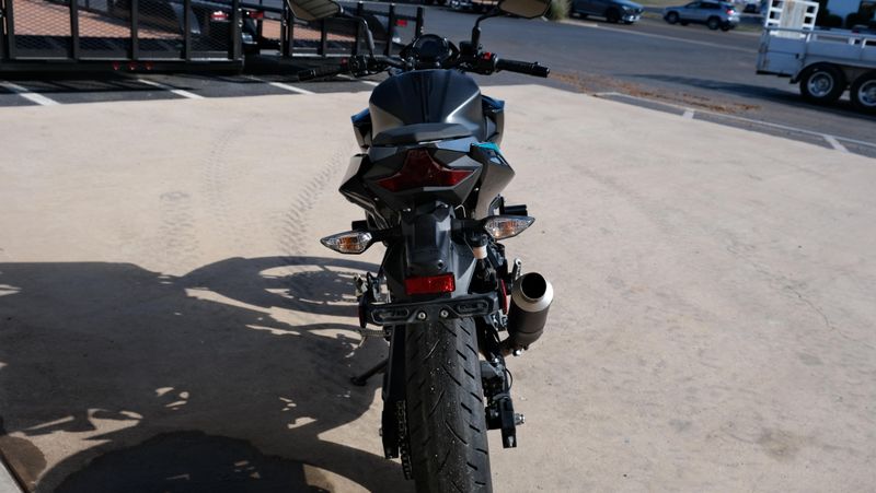 USED 2023 KAWASAKI Z400 ABS Image 6