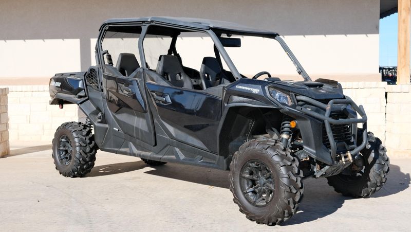 USED 2025 CAN-AM SSV COM MAX XT 60 700 BK 25 XT 700 Image 1