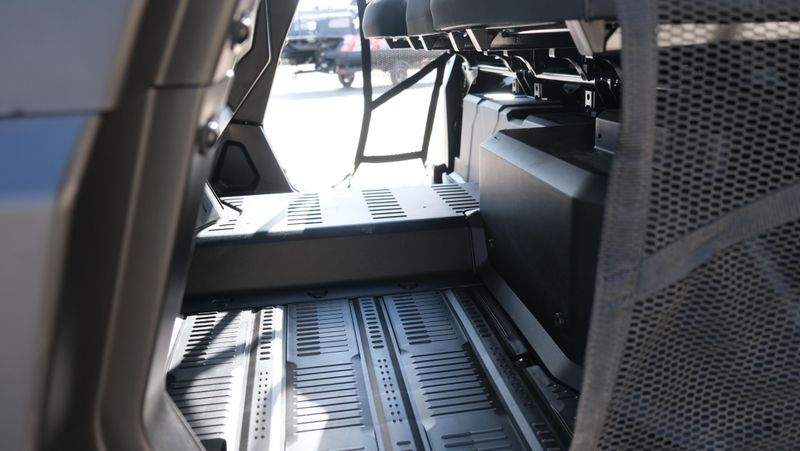 NEW 2026 CAN-AM DEFENDER MAX XT HD11 WITH 1025 INCH TOUCHSCREEN Image 29