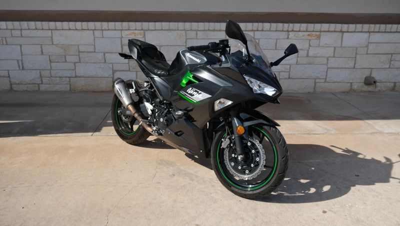 USED 2023 KAWASAKI NINJA 400 ABS Image 1