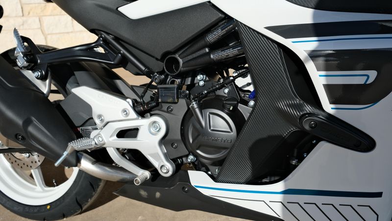 NEW 2026 CFMOTO 450SS Image 10