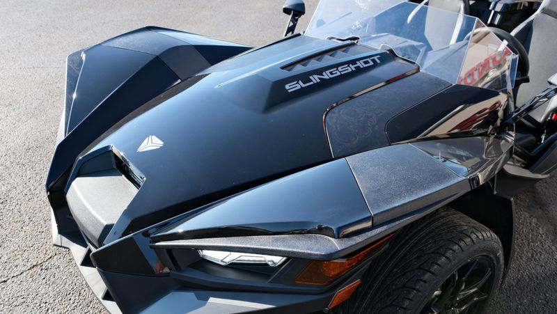 NEW 2025 POLARIS SLINGSHOT S AUTODRIVE JET BLACK Image 15