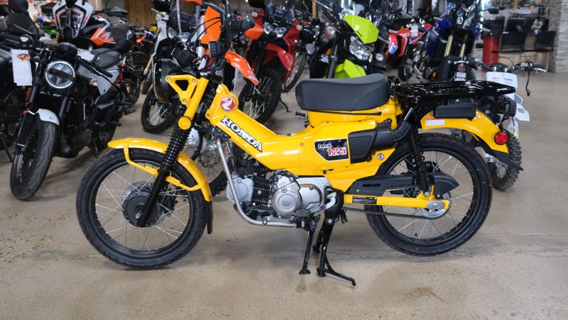 2024 Honda TRAIL 125 TURMERIC YELLOWImage 2