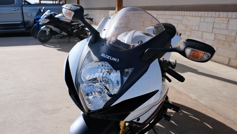 USED 2024 SUZUKI GSXR750 Image 9