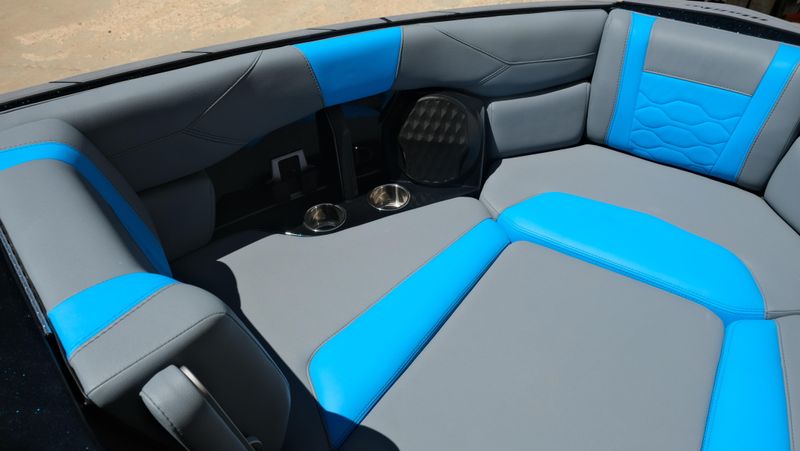 USED 2024 MALIBU WAKESETTER 23LSV Image 20