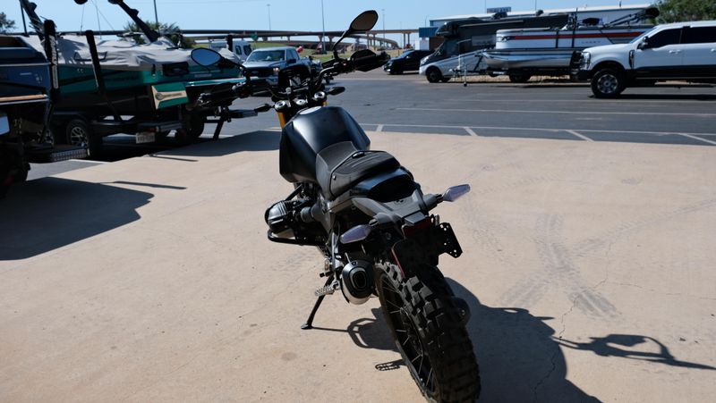 USED 2026 BMW R12 Image 4