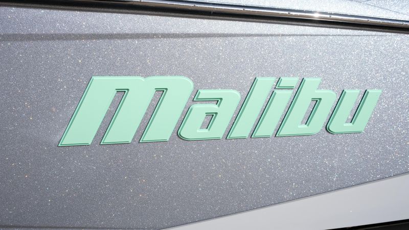 NEW 2026 MALIBU 23 LSV Image 11