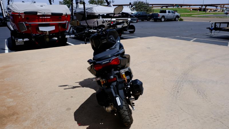 USED 2025 HONDA ADV160 Image 4
