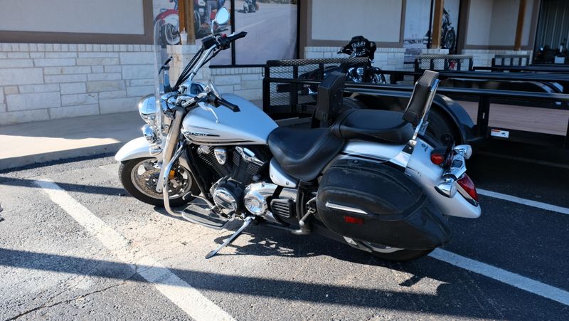 USED 2015 YAMAHA V STAR 1300 Image 3
