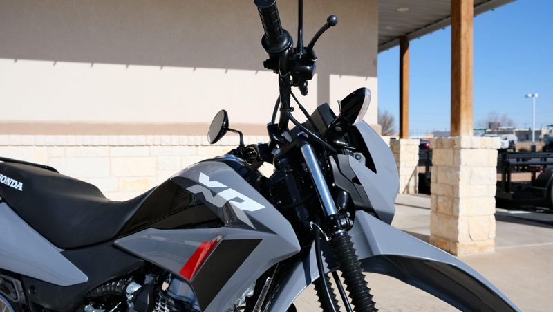 NEW 2025 HONDA XR150L Image 11