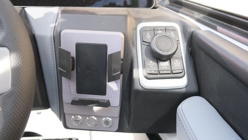 NEW 2026 MALIBU 23 LSV Image 26