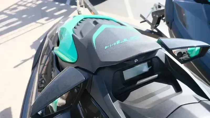NEW 2026 SEADOO GTI SE 170 WITH SOUND SYSTEM Image 9