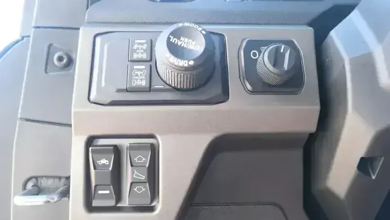 NEW 2026 POLARIS RANGER CREW XD 1500 NORTHSTAR TEXAS EDITION Image 16