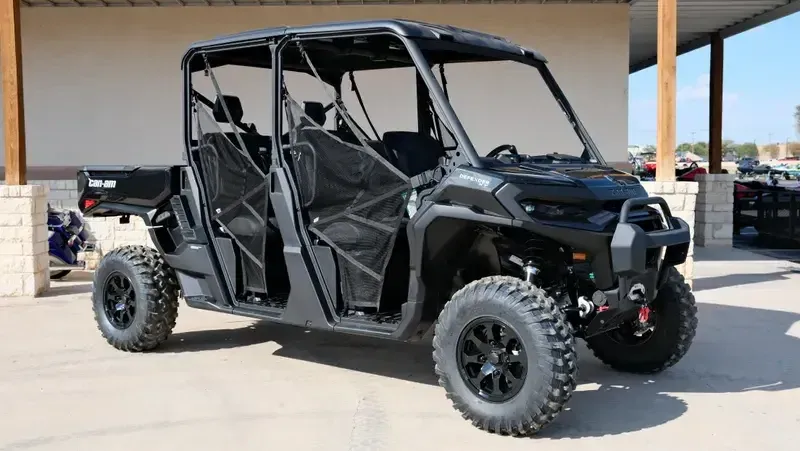 NEW 2026 CAN-AM DEFENDER MAX LONE STAR HD11 Image 1