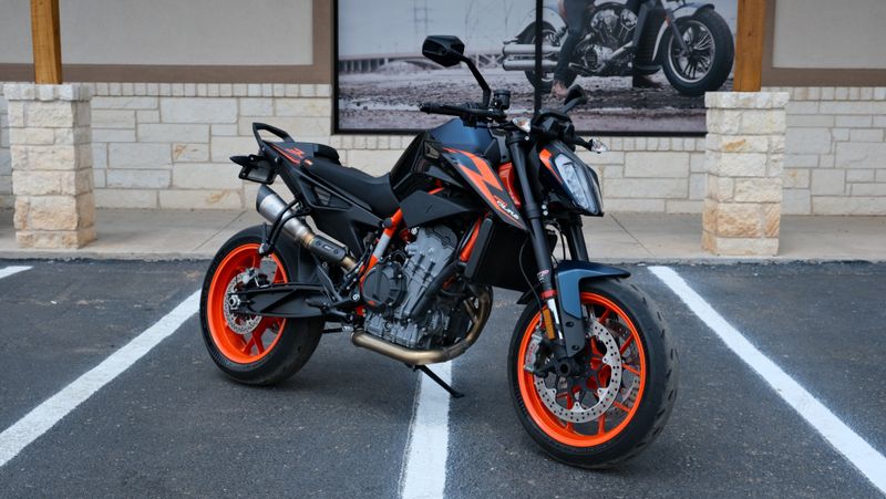 2022 KTM Duke 890 RImage 1