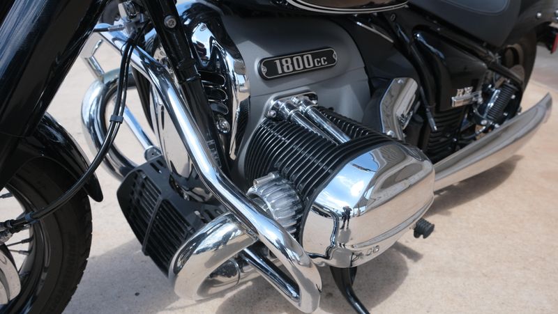USED 2021 BMW R18 Image 8