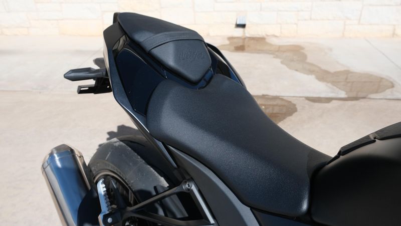 USED 2025 KAWASAKI NINJA ZX10R METAL FLAT SPARK BLACK AND EBONY  in a METAL FLAT SPARK BLACK AND EBONY exterior color. Family PowerSports (877) 886-1997 familypowersports.com
