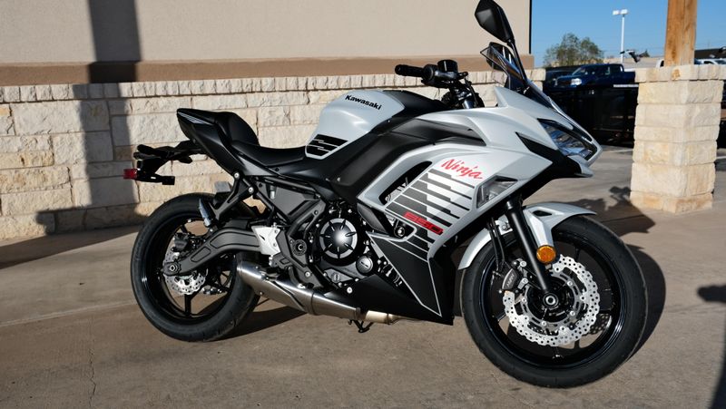 NEW 2026 KAWASAKI NINJA 650 ABS Image 2
