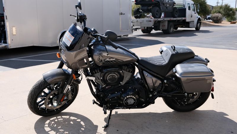 NEW 2025 INDIAN MOTORCYCLE SPORT CHIEF RT Image 4