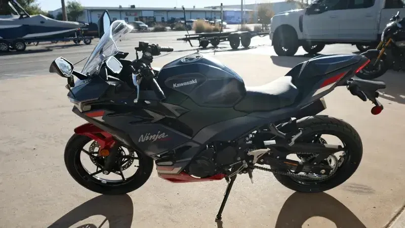 NEW 2026 KAWASAKI NINJA 500 ABS Image 4